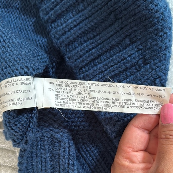 Zaraknit  Deep Blue Crew Neck Sweater Size S - Picture 7 of 7